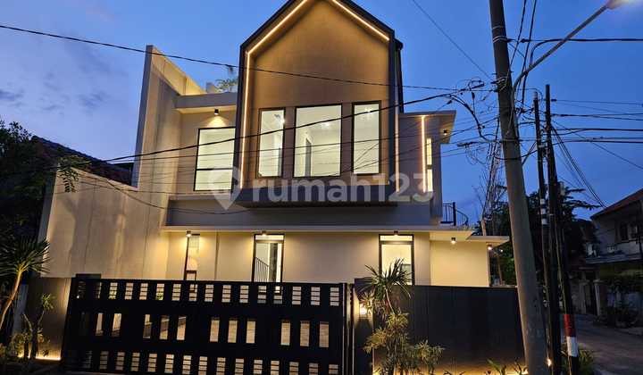 DIJUAL RUMAH BARU MODERN SCANDINAVIAN BAGUS 2 LANTAI DI MULYOREJO BABATAN PANTAI KENJERAN - ROW JALAN 3 MOBIL
