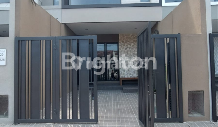 RUMAH BARU 2 LANTAI MINIMALIS DI NIRWANA EKSEKUTIF SURABAYA TIMUR DEKAT SEKOLAH IPH, UPH, STARBUCK, SUPERINDO, DLL