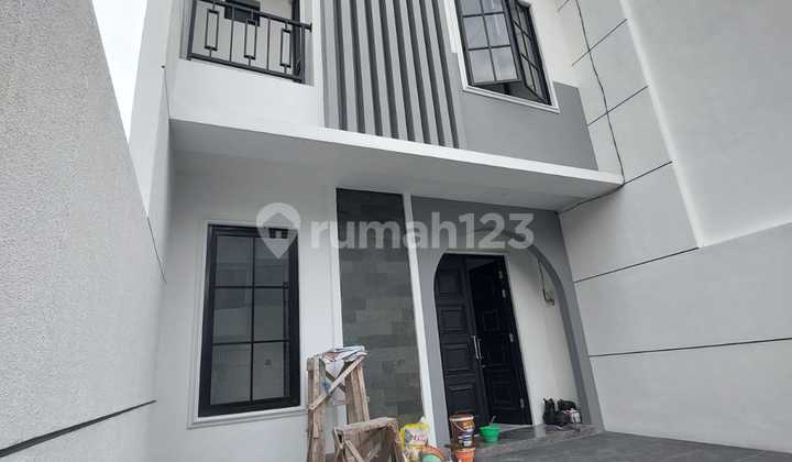 Dijual Rumah Baru Siap Huni 2 Lantai Modern di Araya Surabaya Timur - Perumahan Elite Harga 2,5 M 2