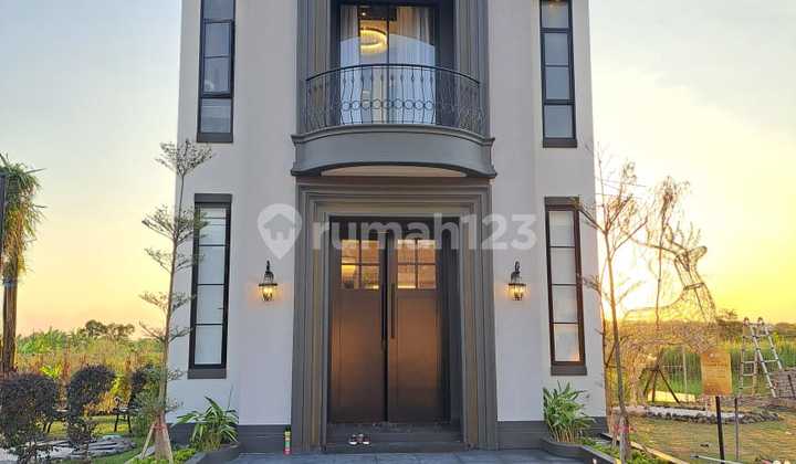 Dijual Rumah Mewah Baru 2 Lantai Hanya 1.3M di Raya Lidah Kulon, Wiyung, Surabaya Barat Dijual Rumah Mewah Baru 2 Lantai Hanya 1.3M di Raya Lidah Kulon, Wiyung, Surabaya Barat