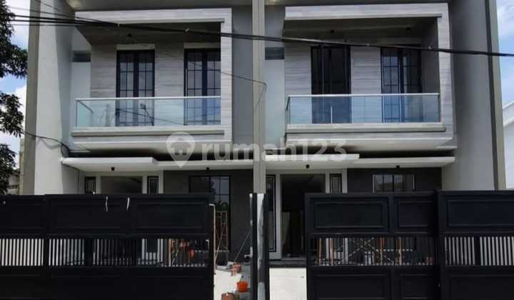 DIJUAL RUMAH BARU MODERN MINIMALIS 2 LANTAI DI MANYAR TENGAH KOTA HARGA 3M - ROW JALAN 3,5 MOBIL
