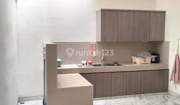 Rumah Semi Furnished SHM Siap Huni di Alam Sutera 2