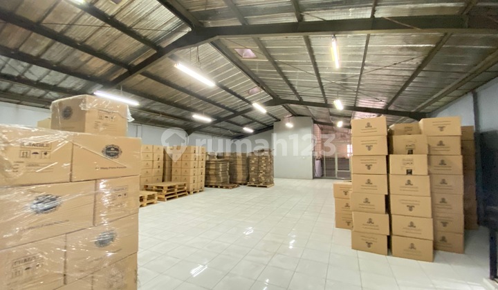 Disewakan Gudang Bagus 2 Lantai & ada Kantor di Taman Tekno, Bsd