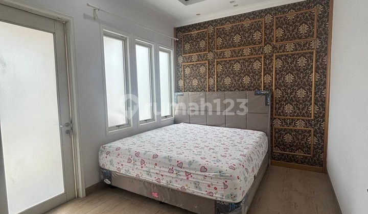 Fully Furnished 2-Story House in Pgh Gading Serpong 2