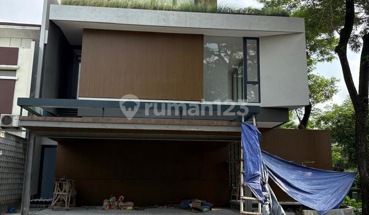 Rumah Mewah Foresta Bsd, Lift Pribadi & Sunset View Rumah Mewah Foresta Bsd, Lift Pribadi & Sunset View