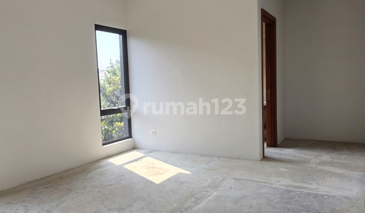 Turun Harga Siap Huni Full Marble & Lantai Marmer di Sheffield Greenwich Park Bsd 2