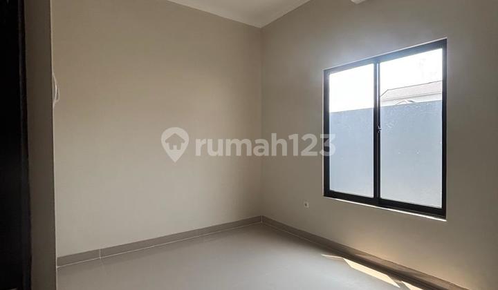 Hunian Modern di Melati Mas Serpong, Balkon Depan &AC Baru 2