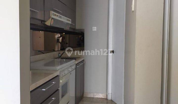 dapur apartemen beverly 2 br jakarta