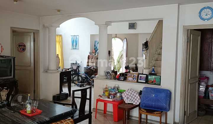 Rumah Hook Lippo Karawaci Jl. Halmahera Dekat Tol, Sekolah & Perbelanjaan 2