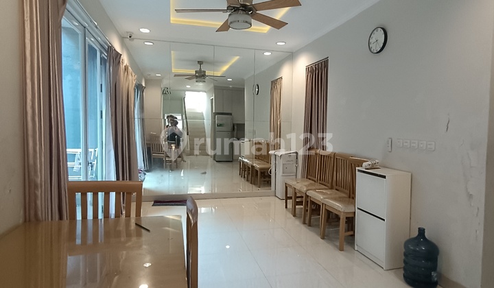 Rumah Disewakan Furnished 8X17 di Fiordini Gading Serpong Rumah Disewakan Furnished 8X17 di Fiordini Gading Serpong