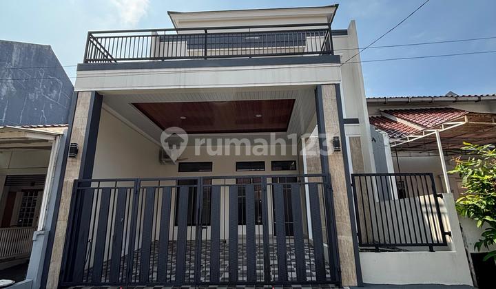 Rumah Siap Huni ada Balcony di Regensi Melati Mas, Tangsel