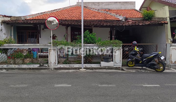 RUMAH LUAS STRATEGIS Di PEDURUNGAN SEMARANG TIMUR 1