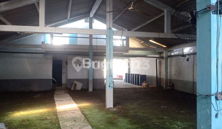 GUDANG+KANTOR 2 LANTAI DEKAT EXIT TOL DI KAWASAN INDUSTRI TERBOYO 2