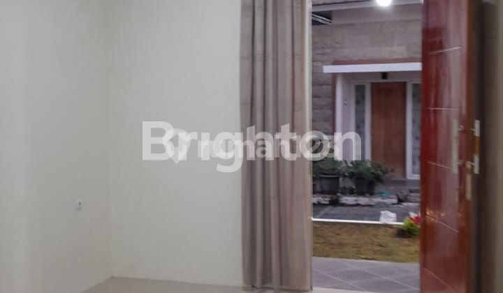 RUMAH CANTIK 2 LT DEKAT UNDIP & UNIMUS 2