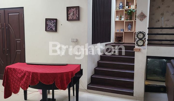 RUMAH MEWAH 3 LANTAI DI TENGAH KOTA SEMARANG 2