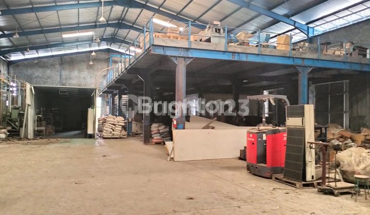 STRATEGIC FACTORY / WAREHOUSE IN KURIPAN KARANGAWEN 2