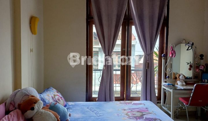 RUMAH MEWAH 2 LANTAI MURAH DIBAWAH PASARAN DEKAT EXIT TOL JATINGALEH 2