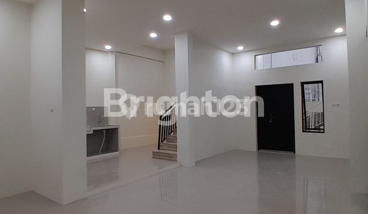 RUMAH MEWAH MURAH YANG MODERN SIAP HUNI DI TEMBALANG SEMARANG  1