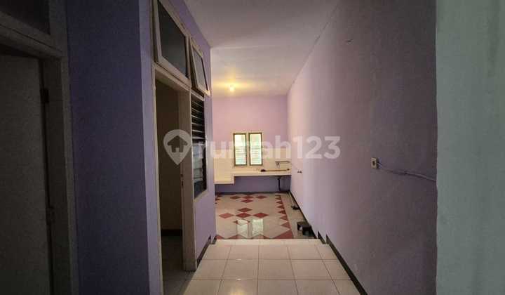 Ready-to-occupy House in Elite Area of Bukit Sari Semarang 2