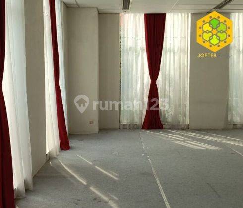 Disewakan ruang kantor di Graha Inti Fauzi - Jakarta 2