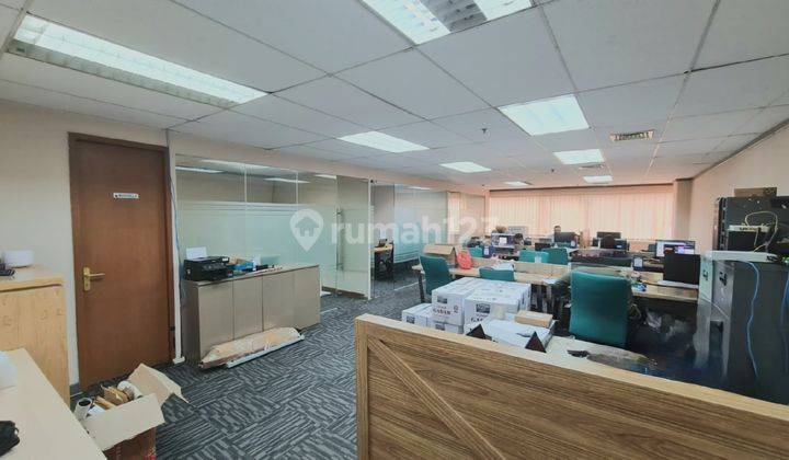 Sewa Ruang Kantor Furnish di Wisma Kodel Area Kuningan, Jakarta Selatan 2