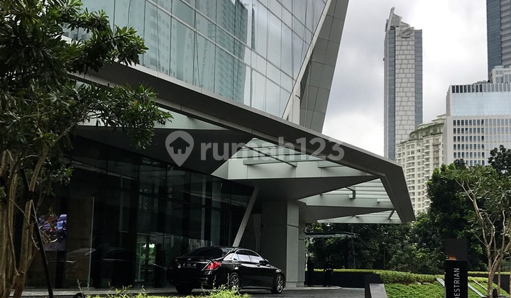 Office space for rent at Satrio Tower, East Kuningan area, South Jakarta