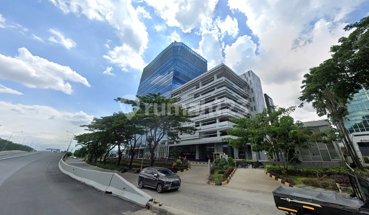 Office for rent furnished in The Suite Office Tower area, PIK, North Jakarta
