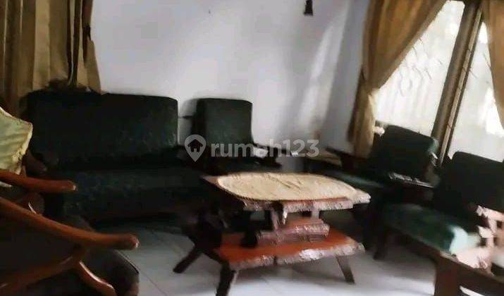 Dijual Rumah Tua LT 110m² cuma 20 meter ke Jl.Raya Lenteng Agung 2