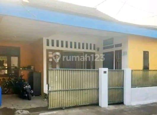 Dijual Rumah Luas 106m² akses mobil Warung Sila Jagakarsa SHM 1