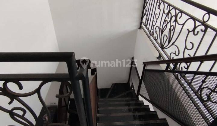 Dijual Rumah dalam Komplek Mewah LT134m² Moh Kahfi 1 Jagakarsa 2