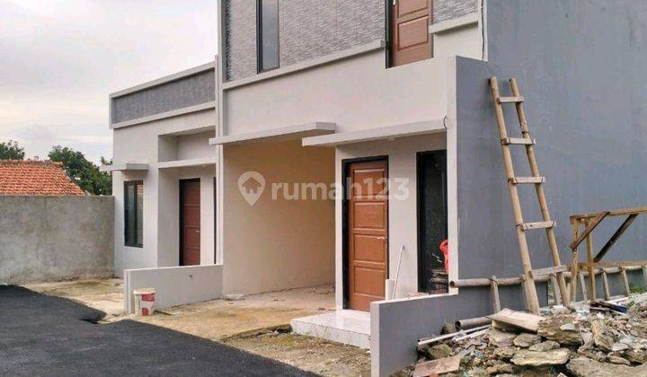 Dijual Rumah Siap Huni Lantai Jalan Kaki Ke Stasiun Depok Kpr 1