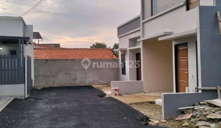 Dijual Rumah Siap Huni Lantai Jalan Kaki Ke Stasiun Depok Kpr 2