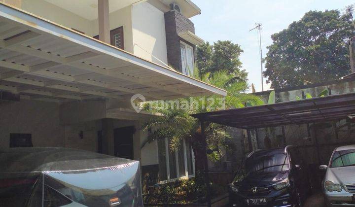 Rumah Strategis Ada Kolam Renang Carpot 3 Mobil Mampang Prapatan 1