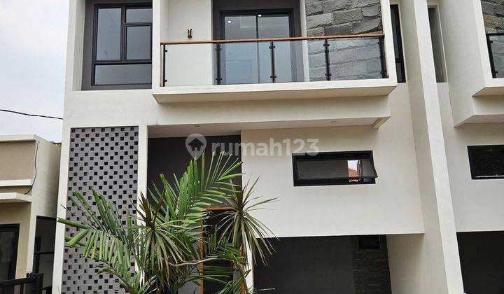 DiJual Rumah Mewah berkonsep Mezzanine LT63m² diJagakarsa,Jaksel 1