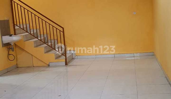 Quick Sale 2 Adjoined Shophouses, 3 Floors, Tanjung Priok, North Jakarta 2