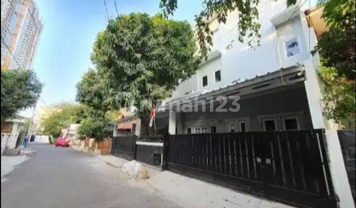 Jual Cepat Kost-kostan 18 Kamar Cempaka Putih Jakarta Pusat Jual Cepat Kost-kostan 18 Kamar Cempaka Putih Jakarta Pusat