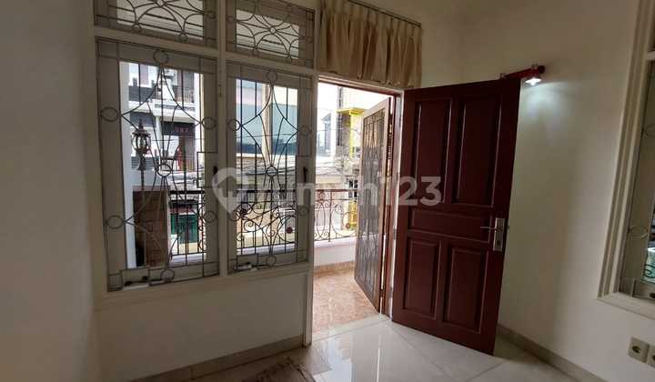 Jual Cepat Rumah 2,5 Lt Huk Tanjung Duren Jakarta Barat 2