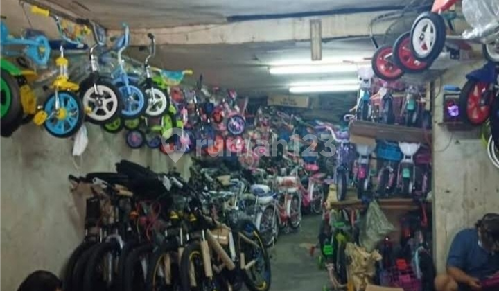 For Sale 2.5-Story Shophouse on Jln Kh Mansyur, Central Jakarta 2