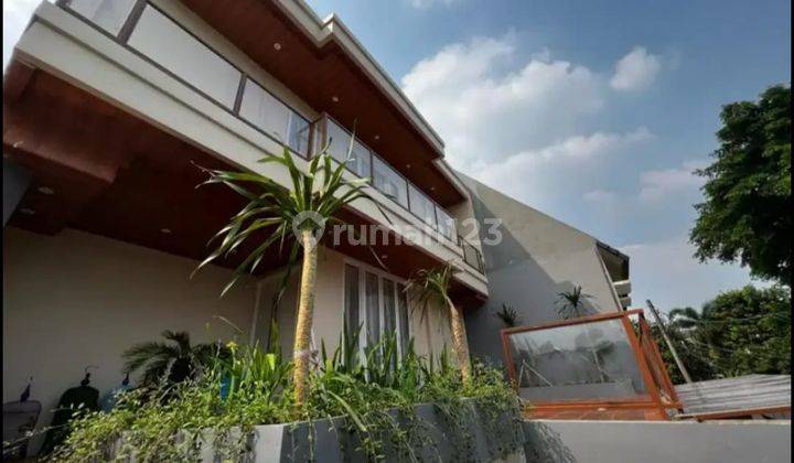  Dijual Rumah Modern Tropis Cantik Di Cinere 2