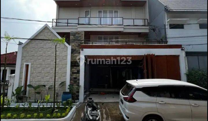  Dijual Rumah Modern Tropis Cantik Di Cinere 1