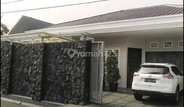 Disewakan Rumah Full Furnished di Kebayoran Lama 1