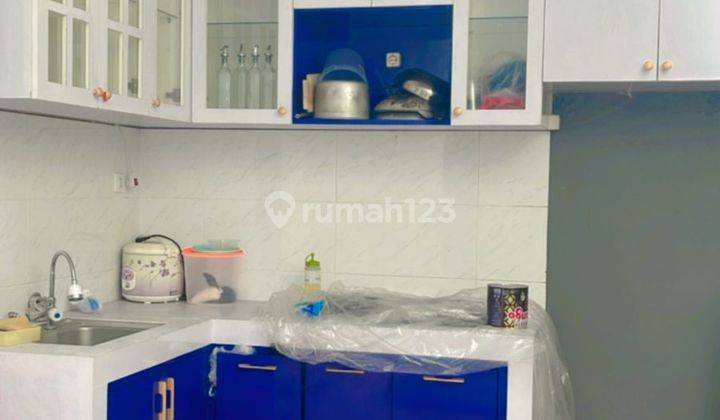 Disewakan Rumah Cantik Semi Furnish di Jakarta Barat 2
