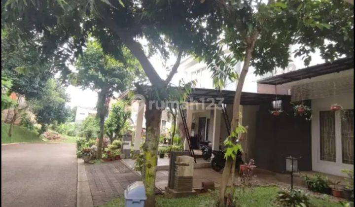 Disewakan Rumah Cantik Full Furnished di Bsd 2