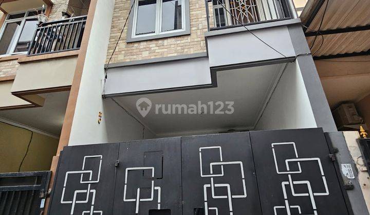 Dijual Rumah Minimalis Furnished di Tanjung Duren 1