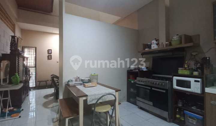 COMFORTABLE HOUSE IN CIPUTAT 2