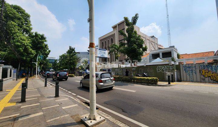 Rumah murah lokasi strategis di Jl Raden Saleh, Cikini, Jakarta Pusat  2