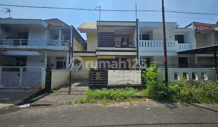 Cheap Sale 2-Story House in Taman Modern, Ujung Menteng, Cakung, East Jakarta 2