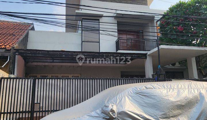 Rumah Dua Lantai Di Pondok Pinang Selangkah Ke Pondok Indah  1