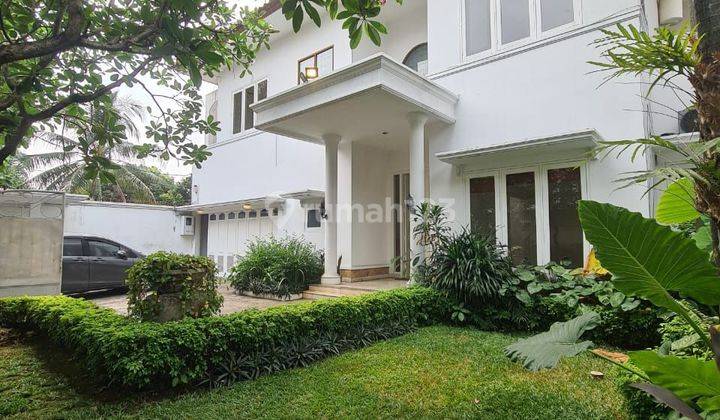 Dijual rumah bagus dan terawat di Kemang Jakarta Selatan  1