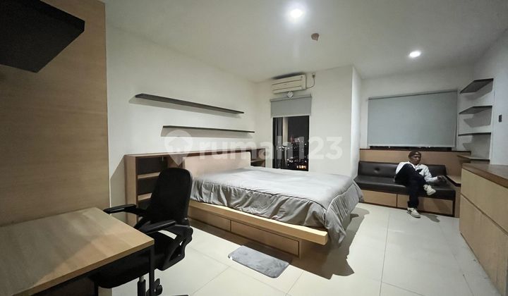 For Rent Studio Apartment Tamansari Semanggi, Close to Offices, Comfortable and Strategic Location